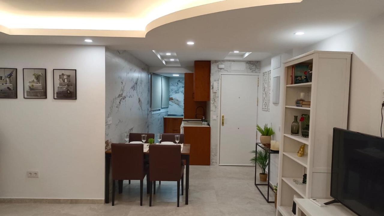 Piso Malaga Cerca Playa Lägenhet Exteriör bild