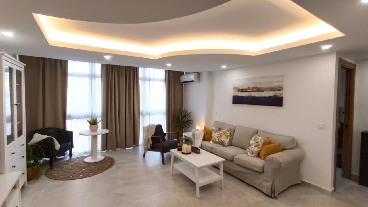 Piso Malaga Cerca Playa Lägenhet Exteriör bild