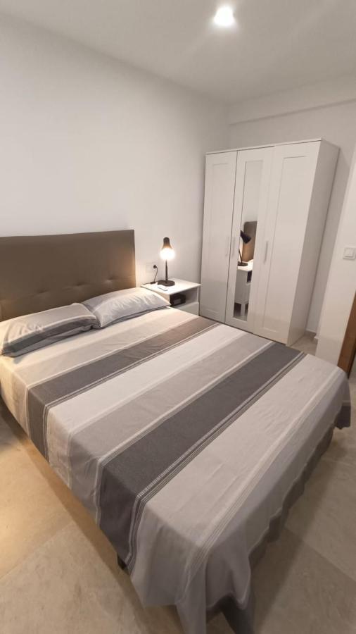 Piso Malaga Cerca Playa Lägenhet Exteriör bild